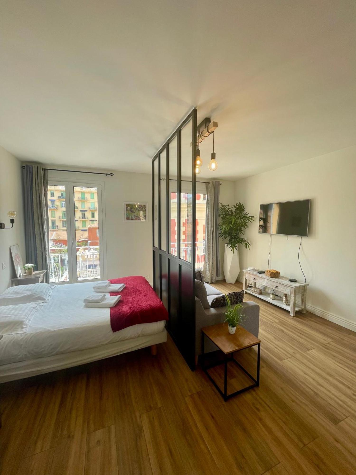 Apartment Le Verlaine, En Centre A Deux Minutes Des Plages *